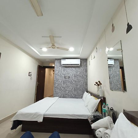 Treebo Yatri Grah Kshipra T Hotel Ujjain Eksteriør billede