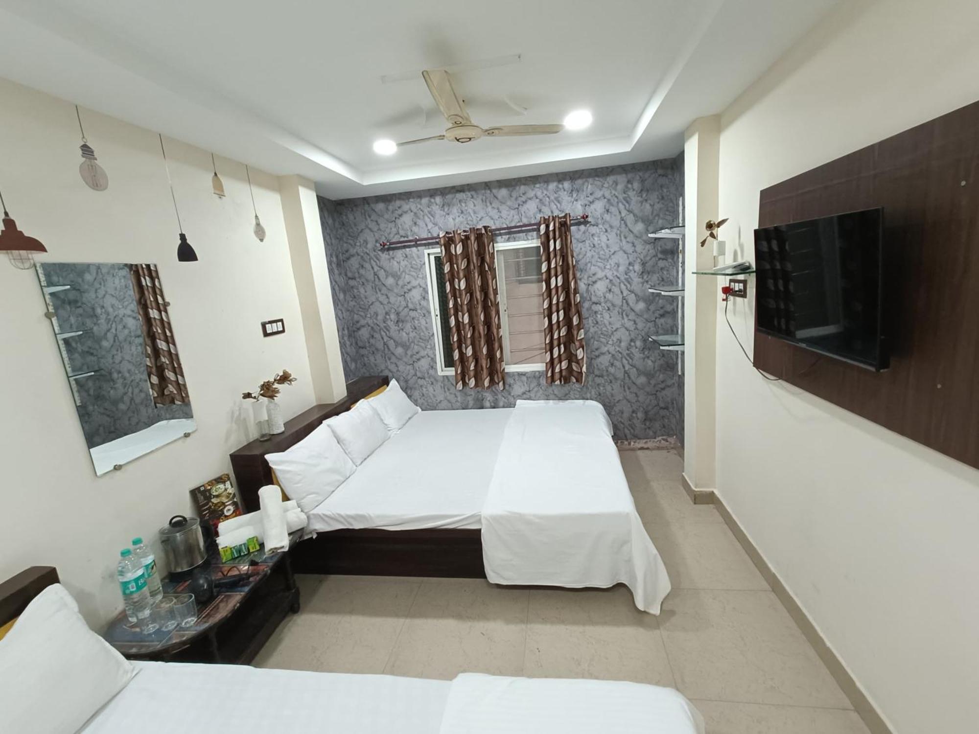 Treebo Yatri Grah Kshipra T Hotel Ujjain Eksteriør billede